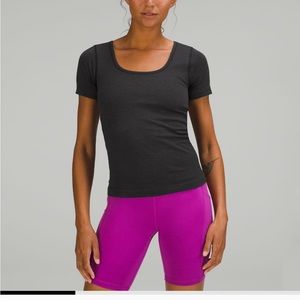 Lululemon ebb to street short sleeve